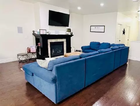 Living - 137 E 650 S, Smithfield, UT 84335 photo 1 of 2