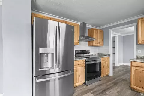 Kitchen - 2205 S Main St, Clearfield, UT 84015 photo 3 of 3