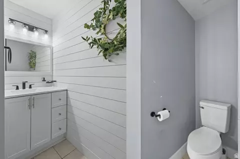 Bath - 2205 S Main St, Clearfield, UT 84015 photo 2 of 3