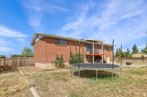 Exterior - 2205 S Main St, Clearfield, UT 84015 photo 5 of 9