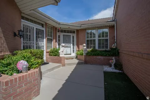 Exterior - 5302 S Birch Rd E, Murray, UT 84117 photo 3 of 6