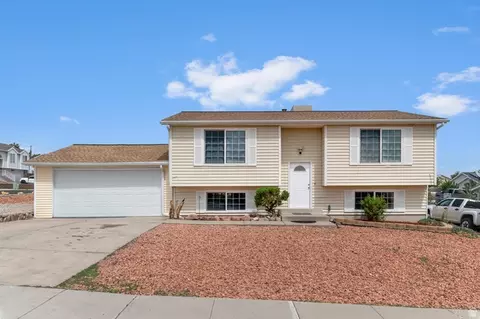 5790 W Lodestone Ave, Kearns, UT 84118