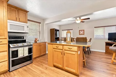 Kitchen - 107 E 200 N, Mount Pleasant, UT 84647 photo 2 of 4