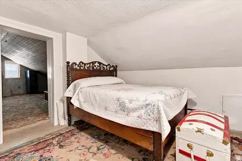 Bedroom - 107 E 200 N, Mount Pleasant, UT 84647 photo 5 of 7