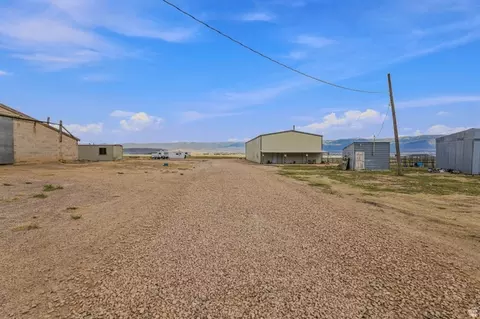 Exterior - 10 W 17500 N, Moroni, UT 84646 photo 7 of 7