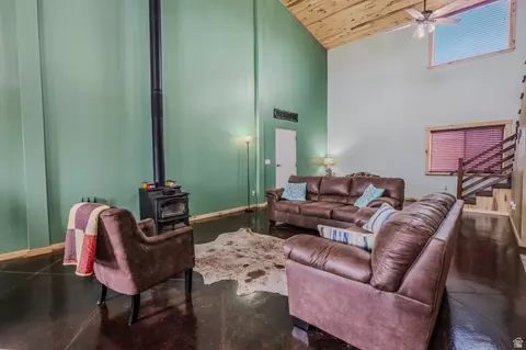 Living - 10 W 17500 N, Moroni, UT 84646 photo 3 of 5