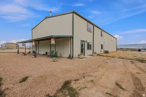 Exterior - 10 W 17500 N, Moroni, UT 84646 photo 2 of 7
