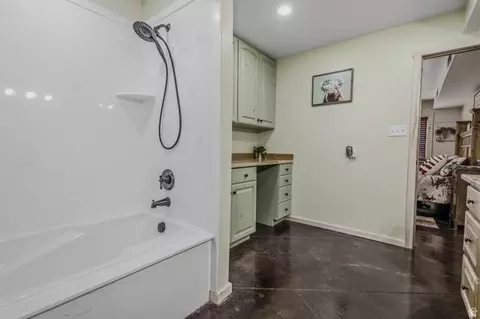 Bath - 10 W 17500 N, Moroni, UT 84646 photo 2 of 7