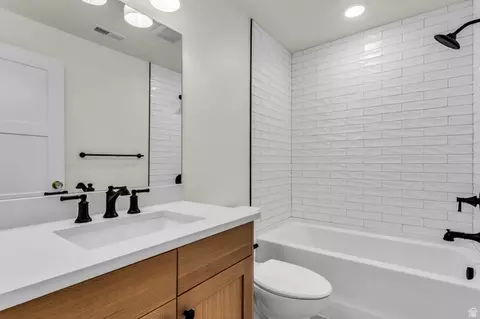 Bath - 1292 S 1220 E, Salem, UT 84653 photo 7 of 7