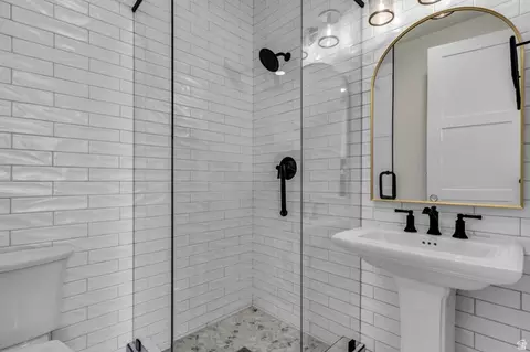 Bath - 1292 S 1220 E, Salem, UT 84653 photo 6 of 7