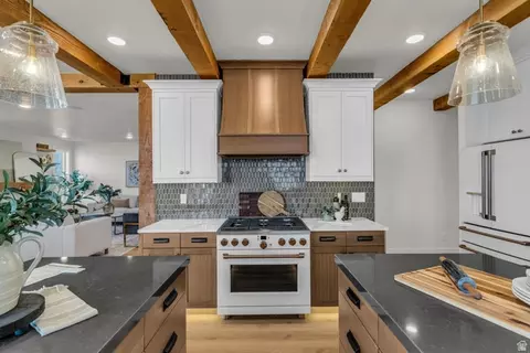 Kitchen - 1292 S 1220 E, Salem, UT 84653 photo 3 of 5
