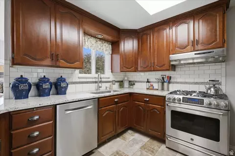 Kitchen - 1122 N 75 E, Orem, UT 84057 photo 2 of 4