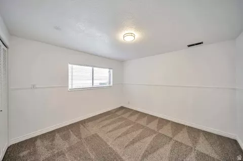 Bedroom - 2969 S 625 W, Bountiful, UT 84010 photo 5 of 6