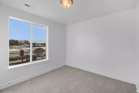 Bedroom - 1772 W Rivergate Dr, Logan, UT 84321 photo 3 of 6