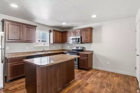 Kitchen - 280 N 750 E, Vineyard, UT 84059 photo 2 of 2