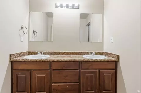 Bath - 280 N 750 E, Vineyard, UT 84059 photo 1 of 4