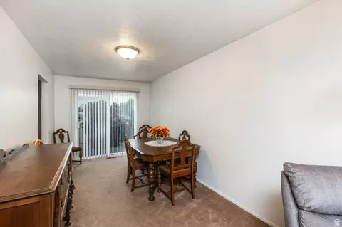 Dining - 1751 E 8180 S, Sandy, UT 84093 photo 2 of 3