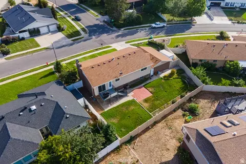 View/Area - 1751 E 8180 S, Sandy, UT 84093 photo 4 of 4