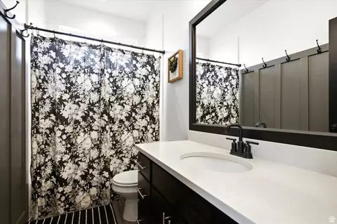 Bath - 846 N Grand View Dr, Morgan, UT 84050 photo 3 of 3