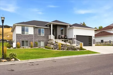 Exterior - 846 N Grand View Dr, Morgan, UT 84050 photo 3 of 5