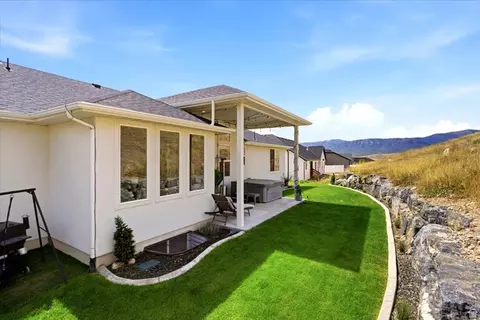 Exterior - 846 N Grand View Dr, Morgan, UT 84050 photo 4 of 5