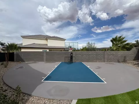 Exterior - 668 E Pine St, Washington, UT 84780 photo 10 of 10