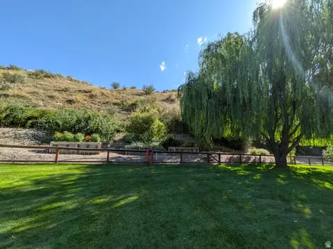 Exterior - 1858 E Riverview Dr, Preston, ID 83263 photo 16 of 34
