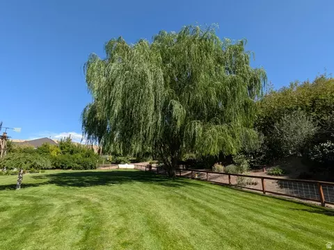 Exterior - 1858 E Riverview Dr, Preston, ID 83263 photo 22 of 34