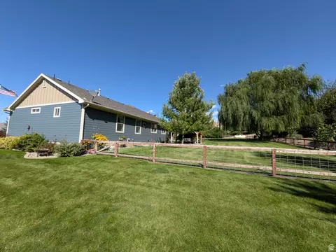 Exterior - 1858 E Riverview Dr, Preston, ID 83263 photo 6 of 34