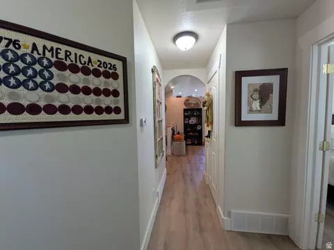 Entry Way - 1858 E Riverview Dr, Preston, ID 83263 photo 4 of 5