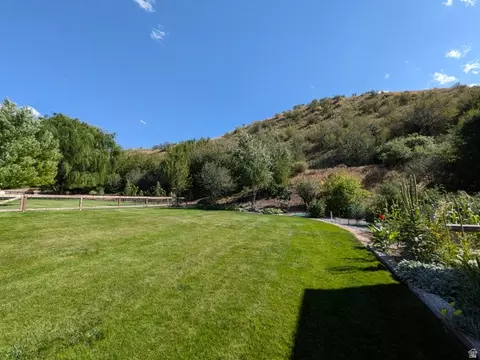 Exterior - 1858 E Riverview Dr, Preston, ID 83263 photo 14 of 34