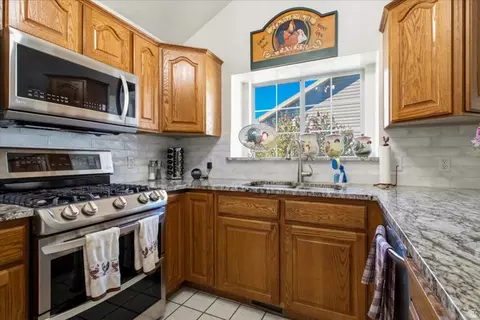 Kitchen - 7712 S 520 E, Midvale, UT 84047 photo 2 of 2