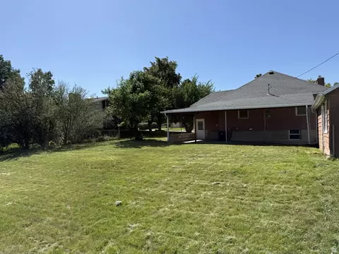 Exterior - 110 W 1700 S, Bountiful, UT 84010 photo 6 of 7