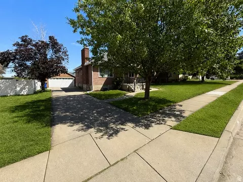 Exterior - 110 W 1700 S, Bountiful, UT 84010 photo 2 of 7