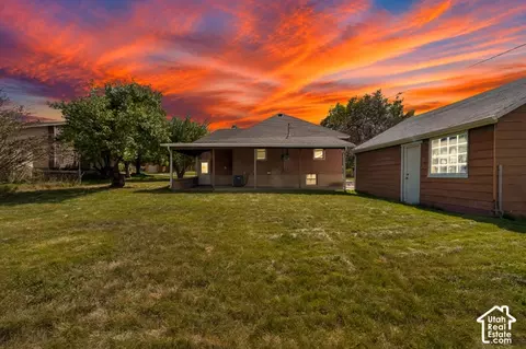 Exterior - 110 W 1700 S, Bountiful, UT 84010 photo 10 of 10