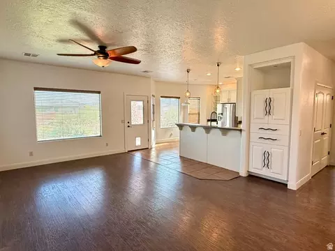 Living - 730 E 590 S, Ivins, UT 84738 photo 1 of 2
