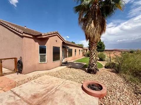 Exterior - 730 E 590 S, Ivins, UT 84738 photo 2 of 3