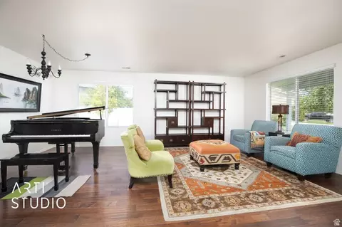 Living - 342 S Willow Patch Rd, Lehi, UT 84043 photo 4 of 6