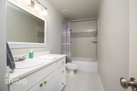 Bath - 342 S Willow Patch Rd, Lehi, UT 84043 photo 3 of 3