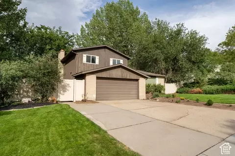 Exterior - 2407 E Hunts End Dr, Sandy, UT 84092 photo 5 of 6