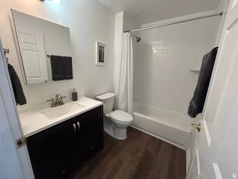 Bath - 4306 Elk Ln, Erda, UT 84074 photo 5 of 5