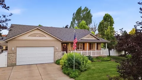 Exterior - 910 W Garden Cir, Nibley, UT 84321 photo 3 of 11