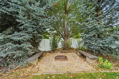 Exterior - 910 W Garden Cir, Nibley, UT 84321 photo 8 of 11