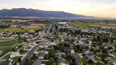 View/Area - 910 W Garden Cir, Nibley, UT 84321 photo 5 of 5