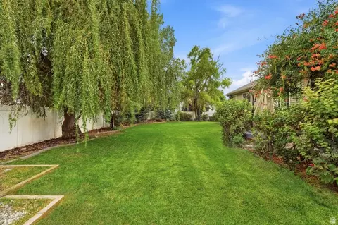 Exterior - 910 W Garden Cir, Nibley, UT 84321 photo 7 of 11