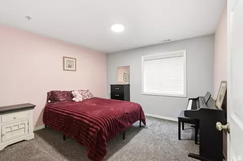Bedroom - 910 W Garden Cir, Nibley, UT 84321 photo 5 of 7