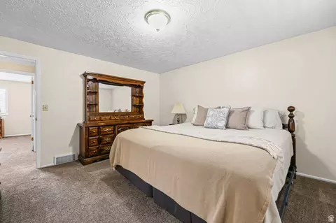 Bedroom - 2197 S Timothy Way, Bountiful, UT 84010 photo 3 of 8