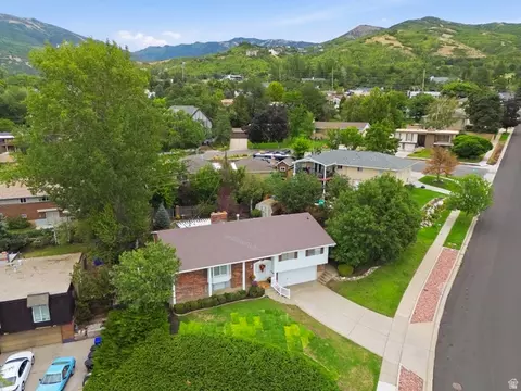 View/Area - 2197 S Timothy Way, Bountiful, UT 84010 photo 3 of 13