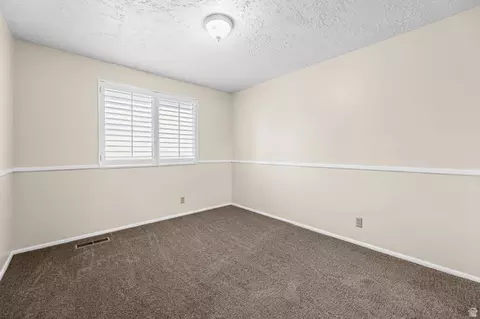 Bedroom - 2197 S Timothy Way, Bountiful, UT 84010 photo 4 of 8