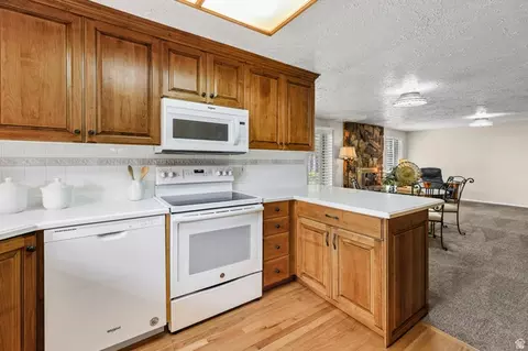 Kitchen - 2197 S Timothy Way, Bountiful, UT 84010 photo 4 of 4